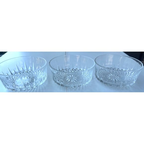 Set of 3 Arcoroc France Brand Clear Decorative Salad Glass Bowls 2.5" Diameter - Picture 2 of 11